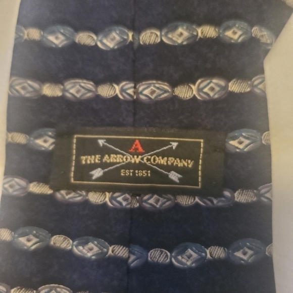 Arrow Mens Tie - Picture 3 of 3